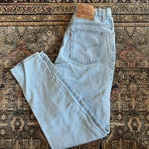 SOLD Vintage 550 Levi’s High-Waisted Light-Wash Jeans ✨